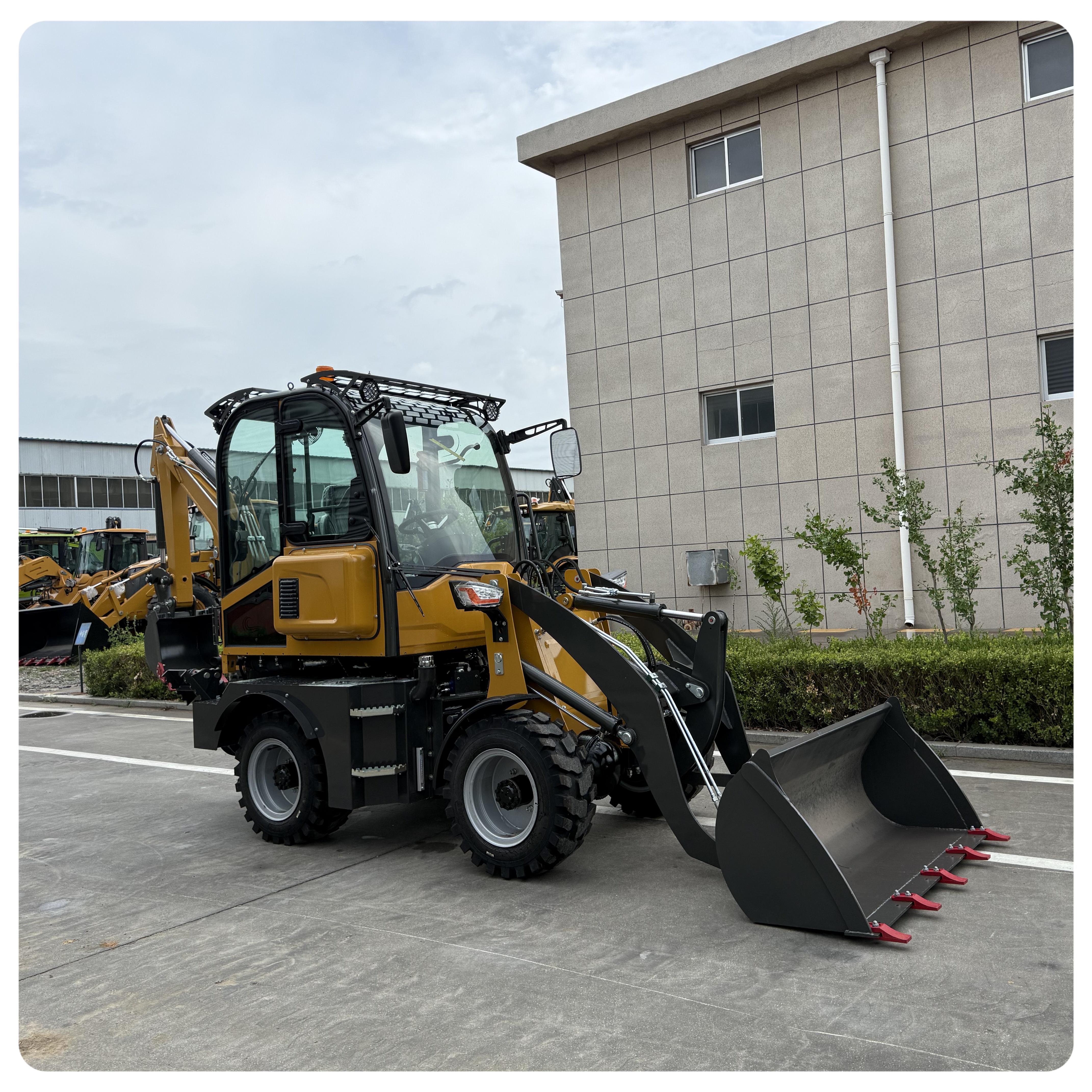 Low price sale of new mini tra - Tractor Backhoe incelemesi ve fiyatı